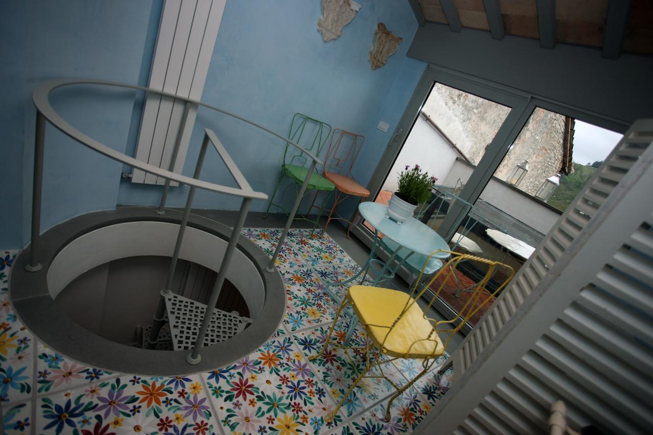 Palazzo Santinelli Bed & Breakfast SantʼAngelo in Vado Стая снимка