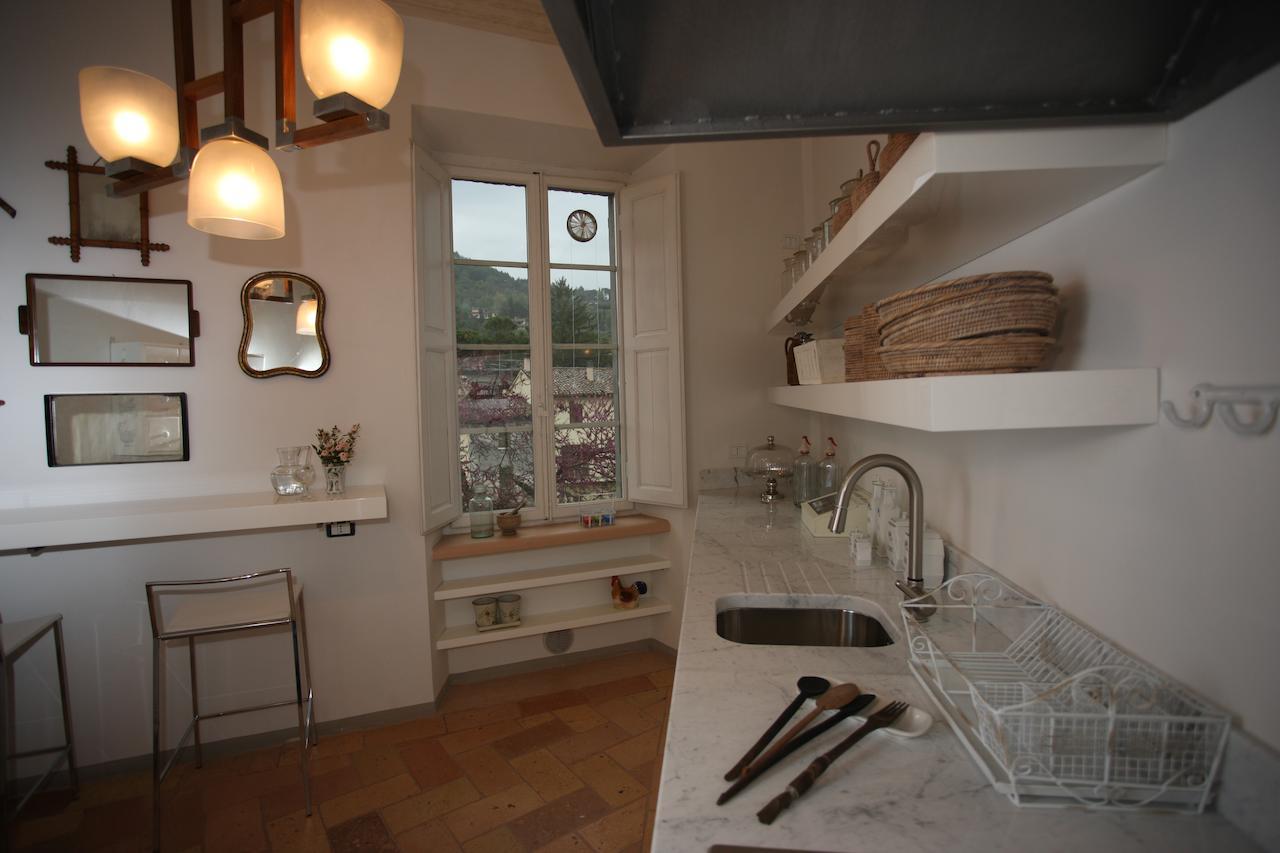 Palazzo Santinelli Bed & Breakfast SantʼAngelo in Vado Екстериор снимка